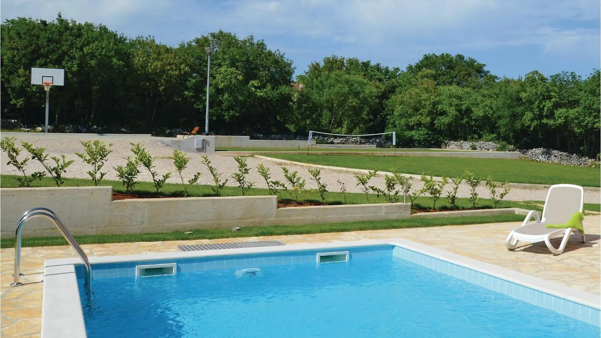 4 Bedroom Beautiful Home In Kunj Horvátország